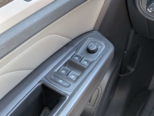Used 2023 Volkswagen Atlas SE w/ Panoramic Sunroof Package FWD image 21