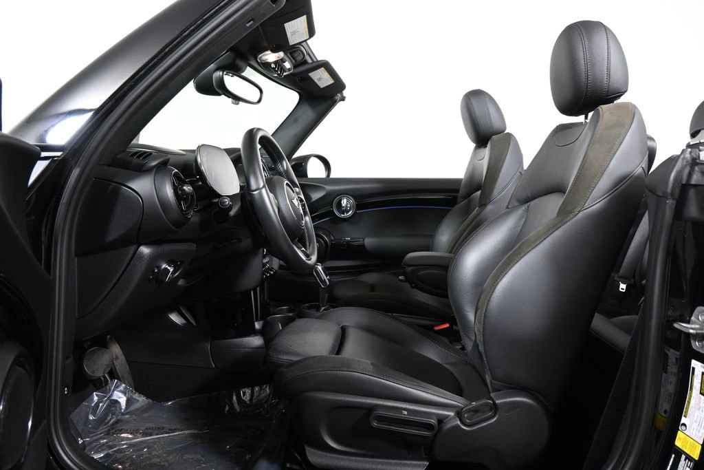 Certified 2023 MINI Cooper S image 3