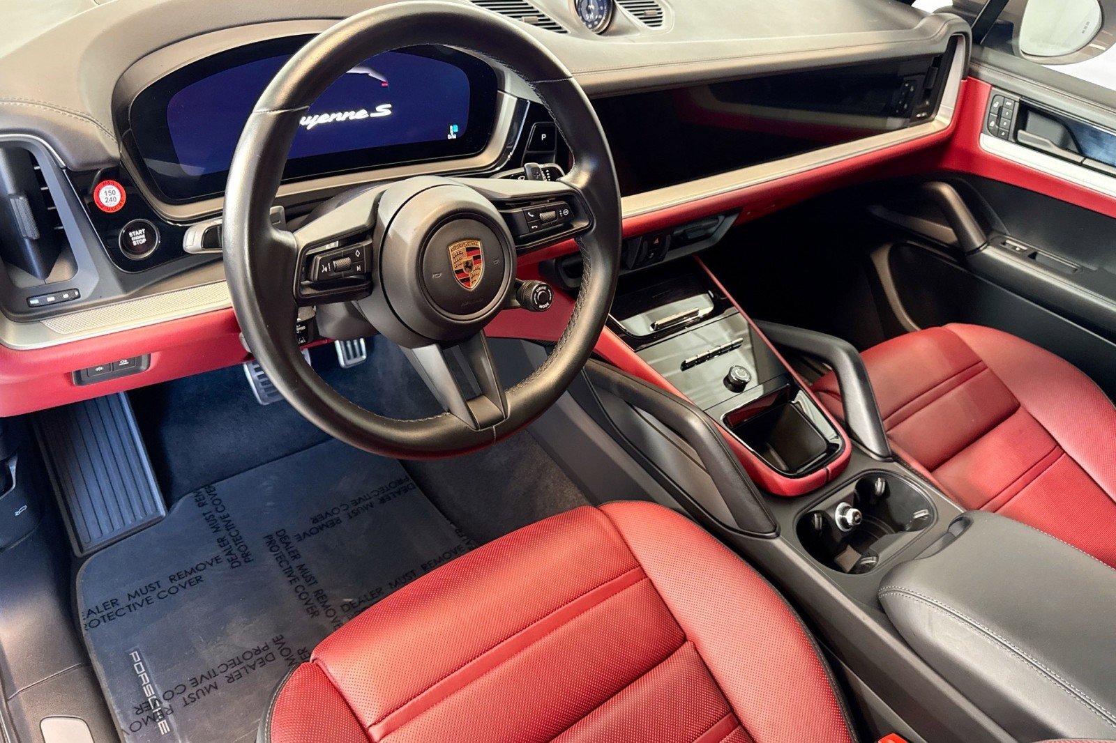 Used 2024 Porsche Cayenne S image 9