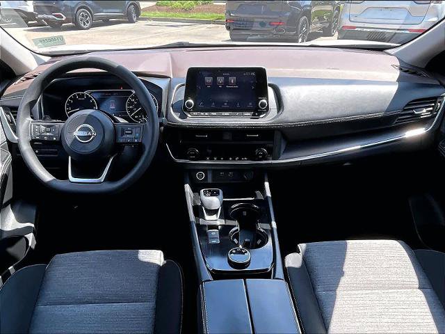 Used 2023 Nissan Rogue SV AWD/4WD image 21