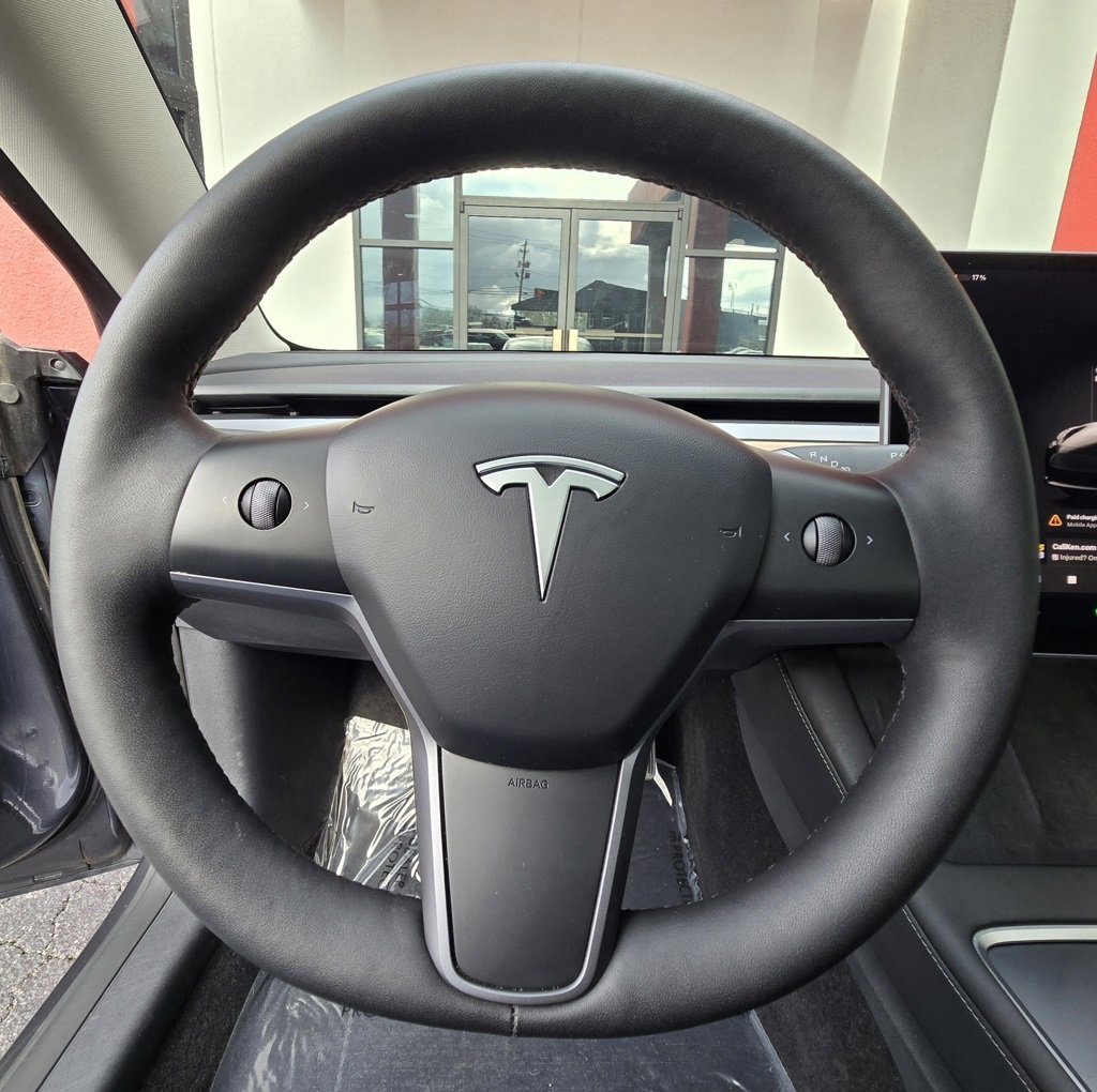 Used 2023 Tesla Model 3 Standard Range image 21