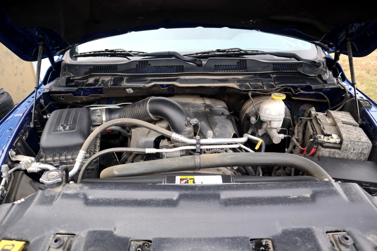 Used 2019 RAM 1500 Classic SLT image 33