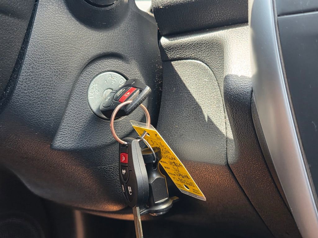 Used 2019 Nissan Versa SV FWD image 32