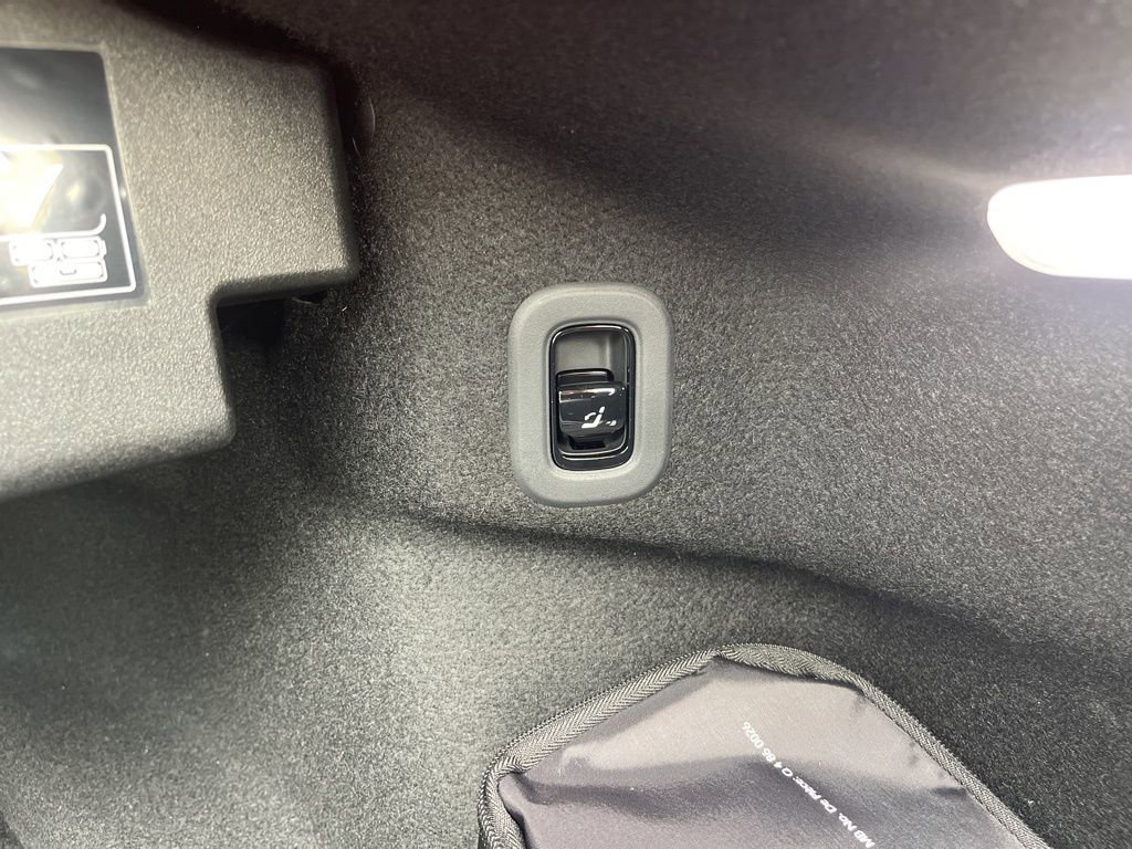 New 2026 Mercedes-Benz CLE 300 4MATIC Cabriolet image 30