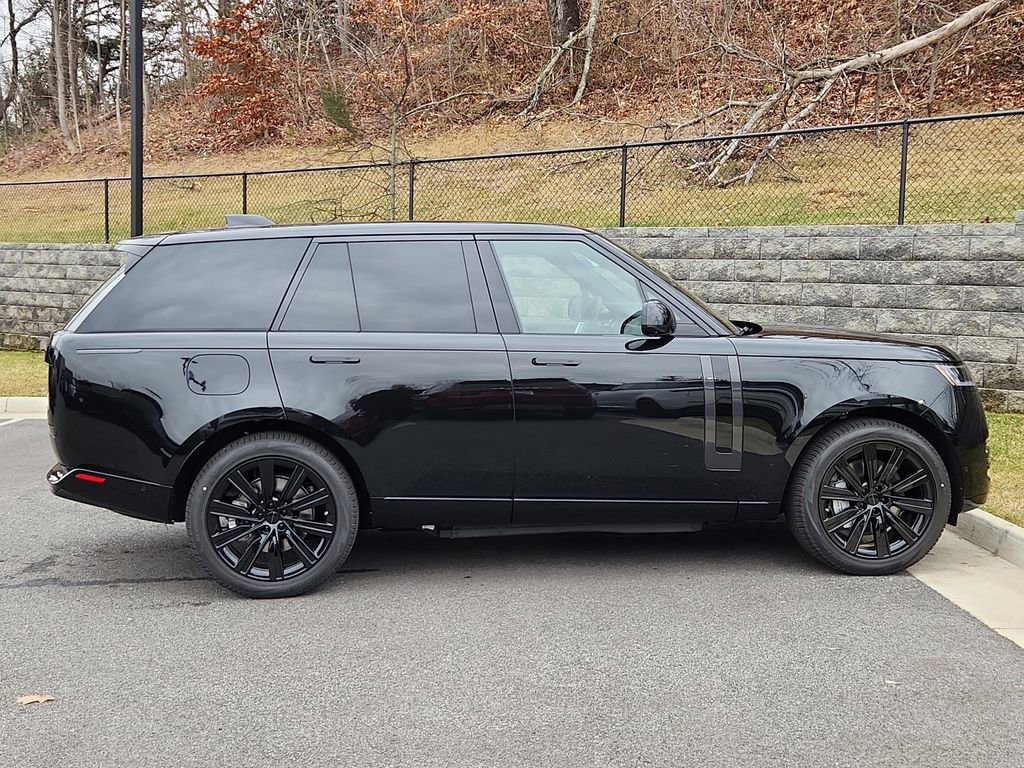 New 2026 Land Rover Range Rover SE image 11