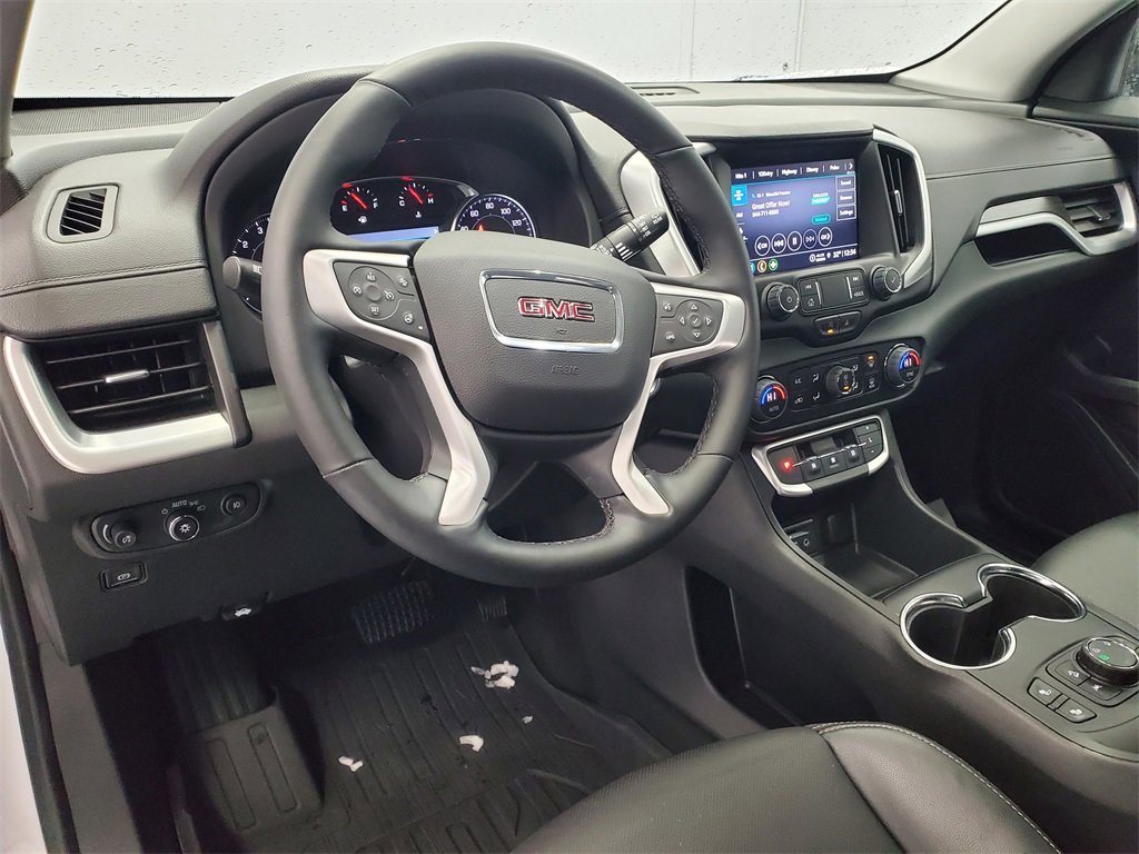 Used 2023 GMC Terrain SLT w/ Elevation Edition image 11