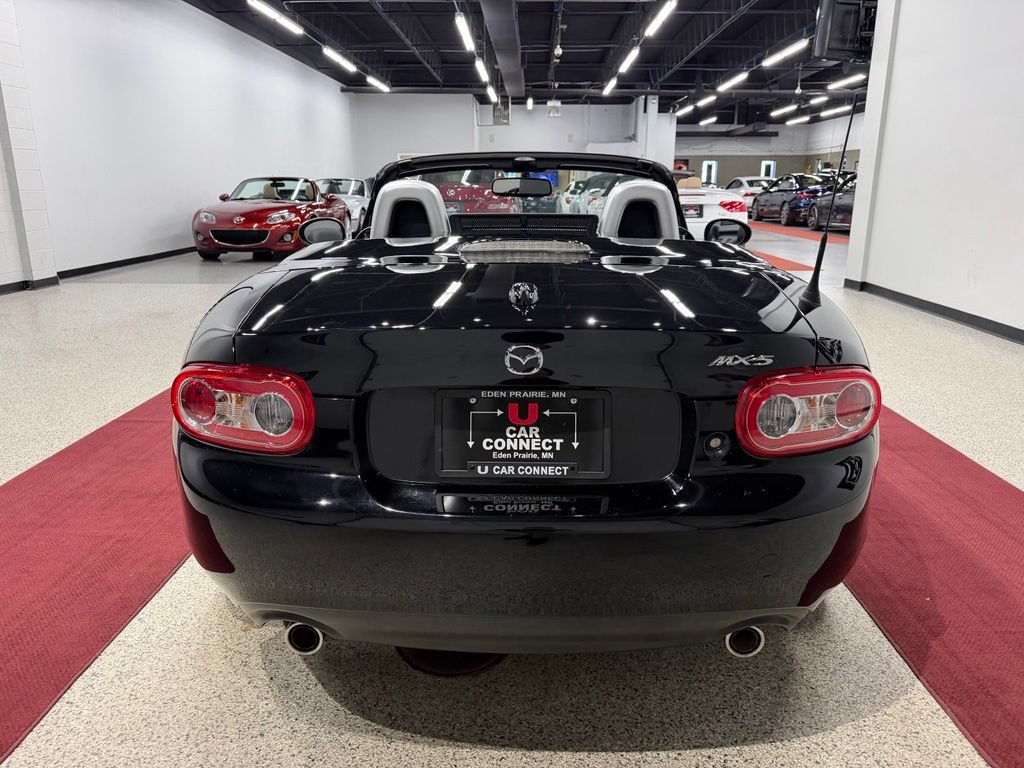 Used 2012 MAZDA MX-5 Miata Grand Touring w/ Premium Pkg RWD image 12