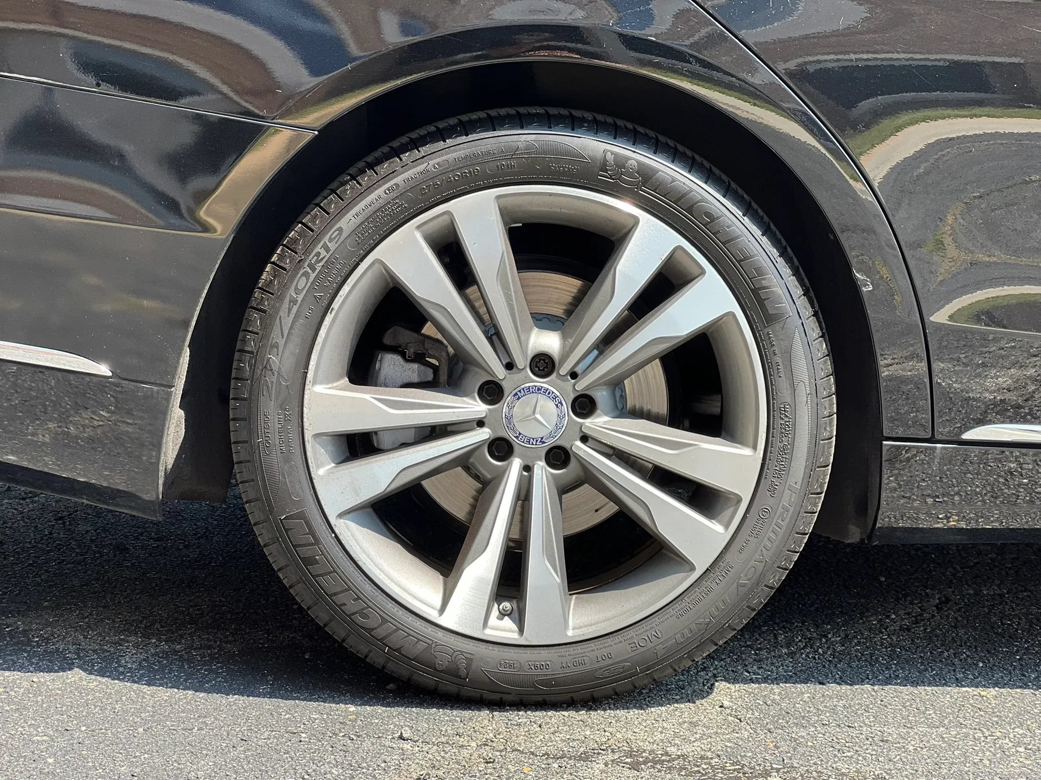 Used 2017 Mercedes-Benz S 550 4MATIC Sedan w/ Premium Package image 47
