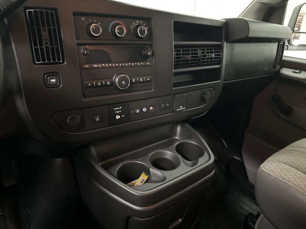 Used 2020 Chevrolet Express 2500 image 38