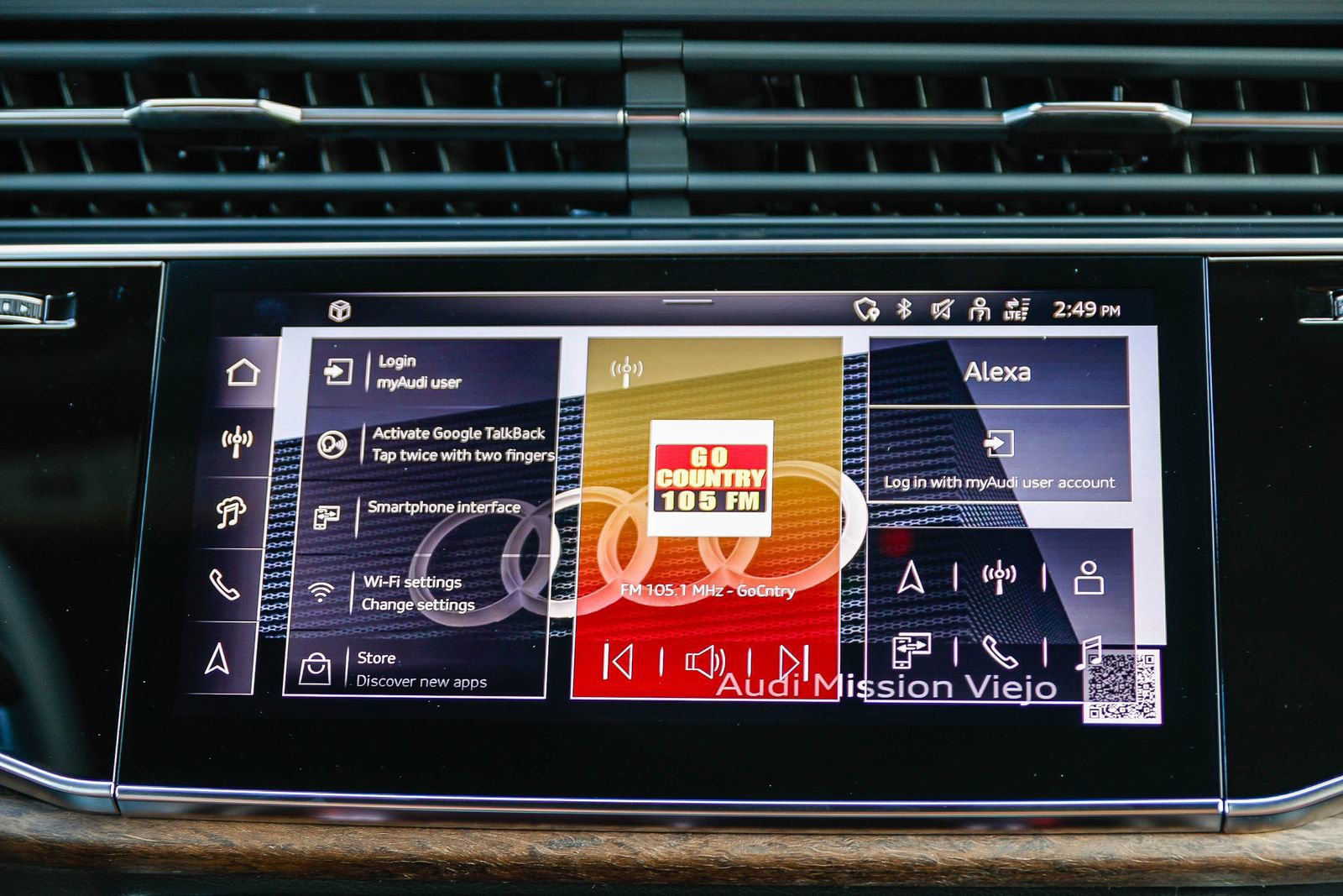 Certified 2025 Audi Q8 Premium w/ Black Optic Package image 16