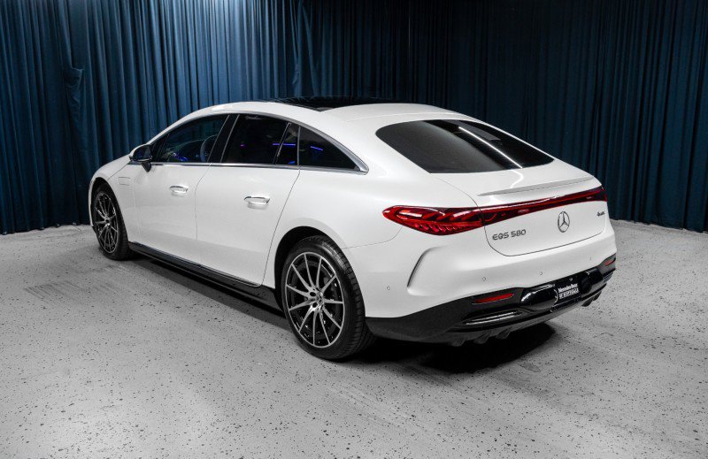 Certified 2023 Mercedes-Benz EQS 580 4MATIC Sedan image 9