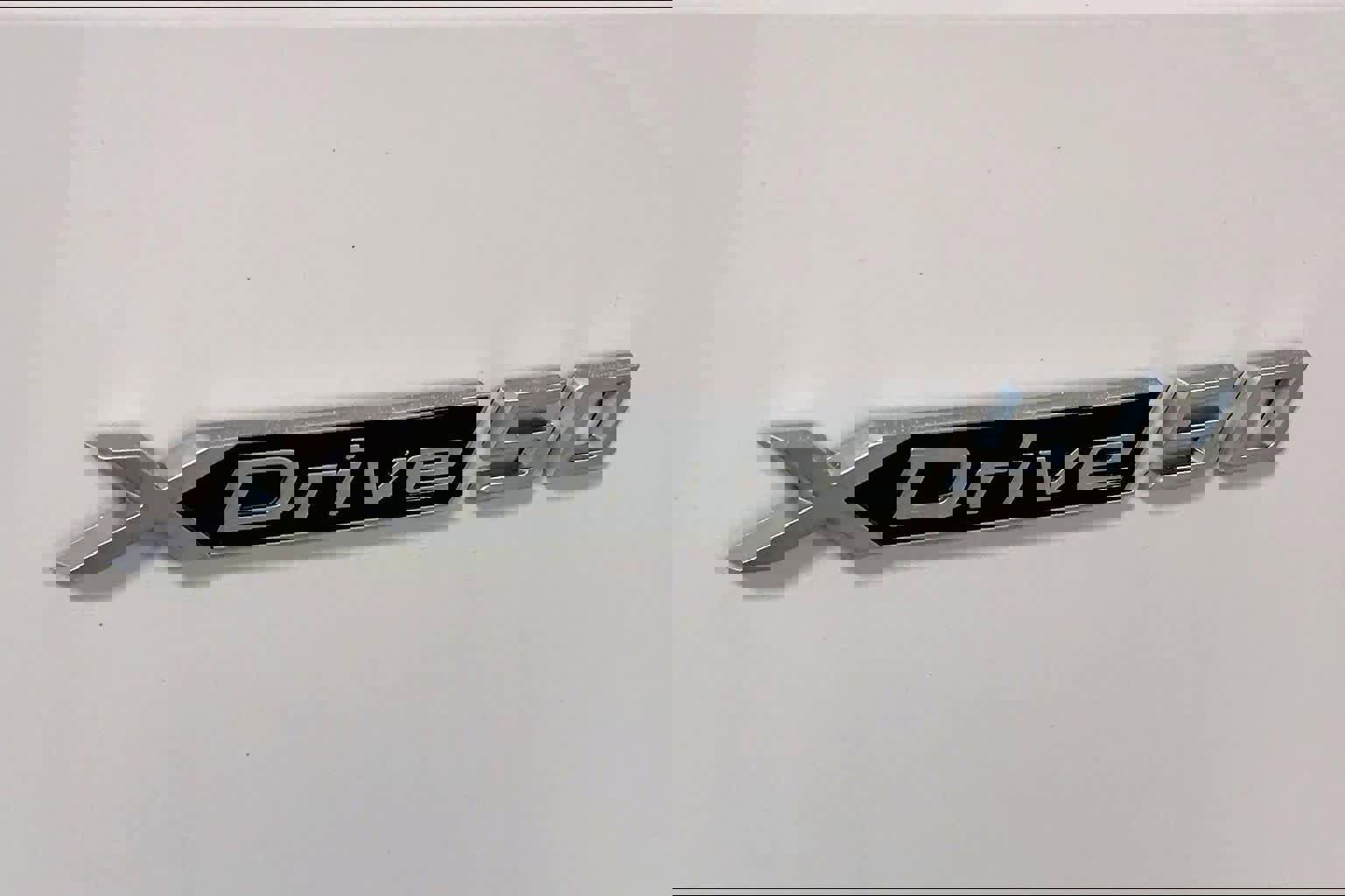 Used 2024 BMW iX xDrive50 w/ Convenience Package image 10