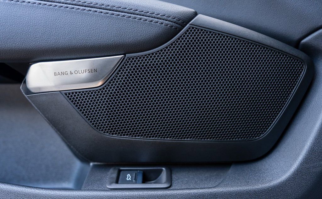 Used 2023 Audi e-tron GT Premium Plus image 16