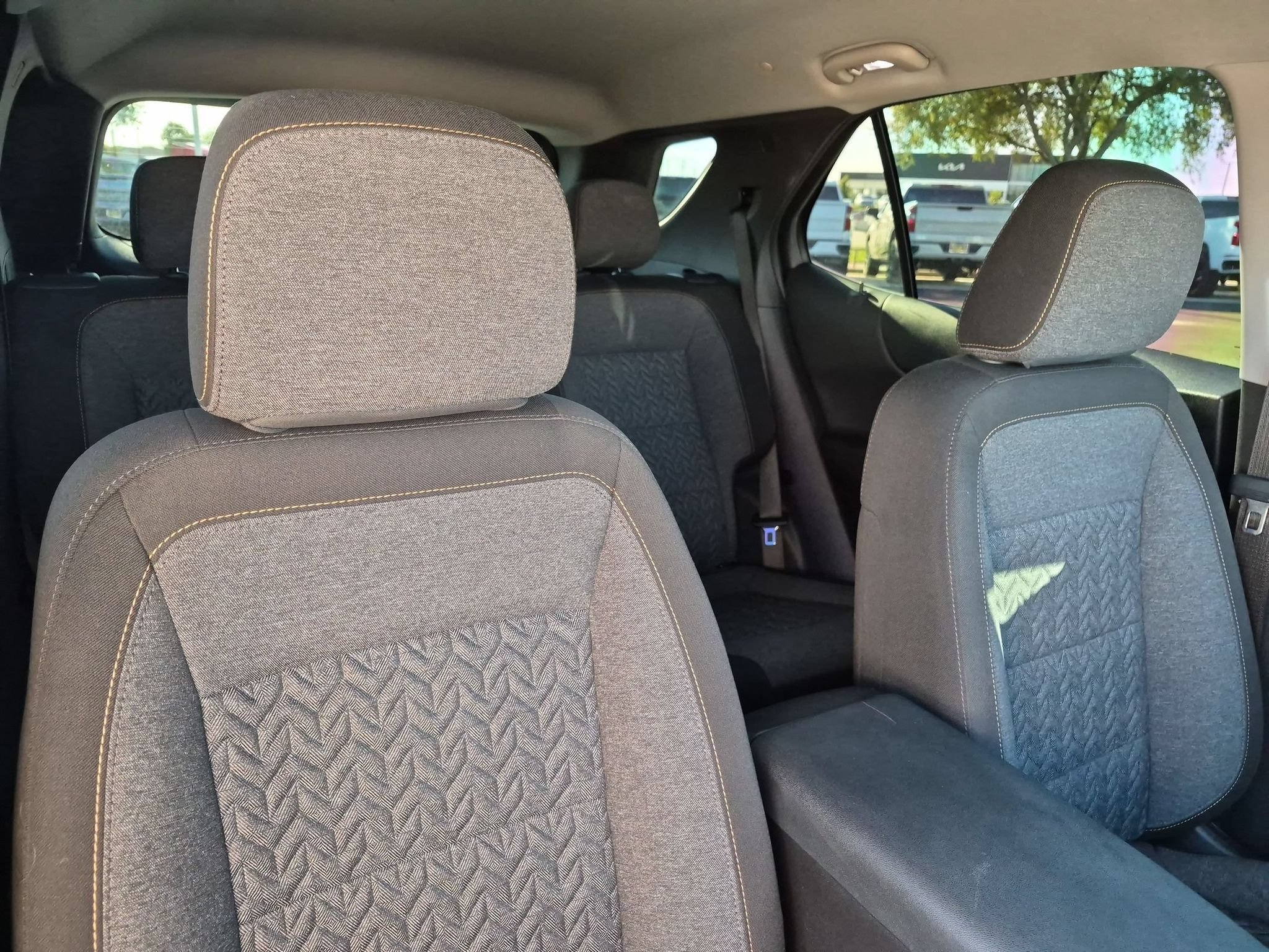 Used 2024 Chevrolet Equinox LT FWD image 32