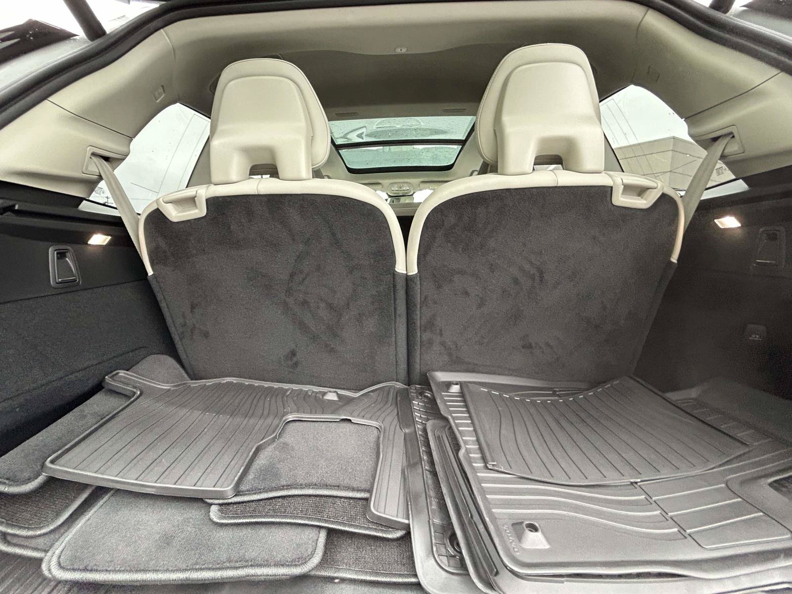 New 2026 Volvo XC90 B6 Ultra w/ Protection Package AWD/4WD image 17