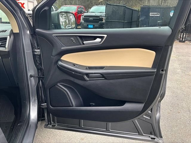 Used 2021 Ford Edge SEL w/ Cargo Accessory Package AWD/4WD image 19