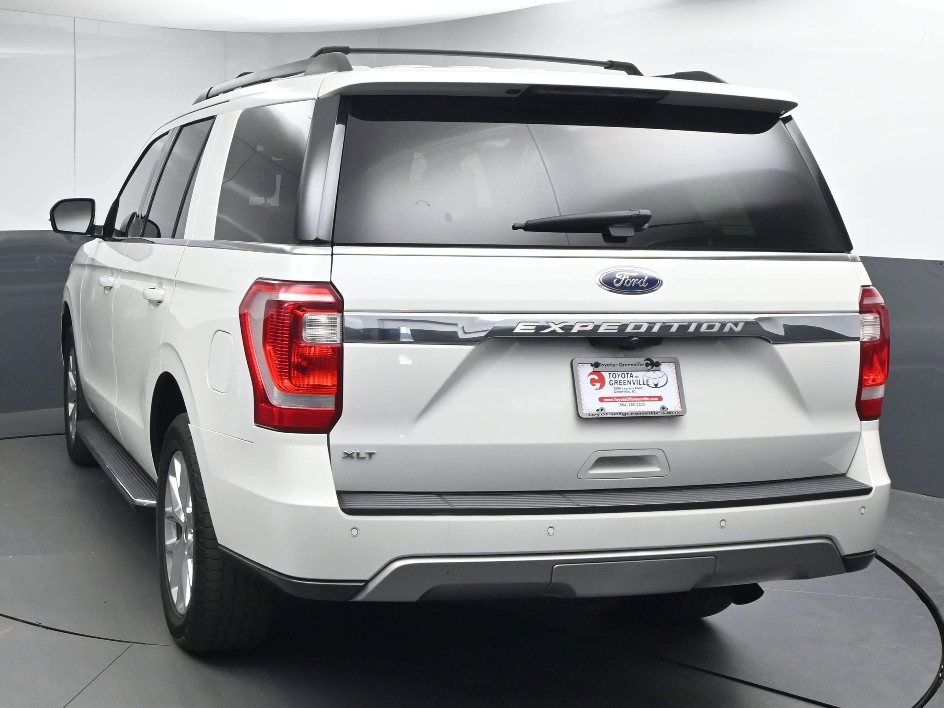 Used 2020 Ford Expedition XLT w/ Equipment Group 202A image 7