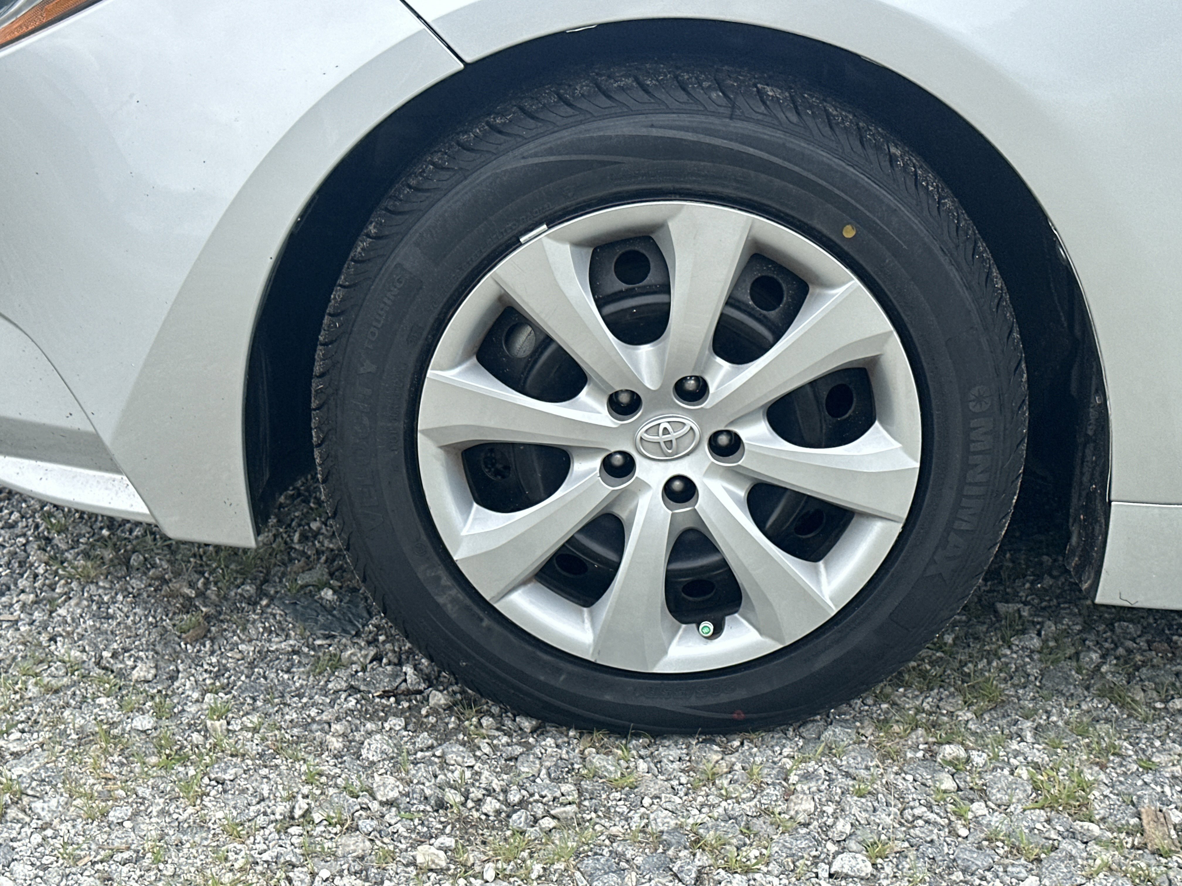 Used 2023 Toyota Corolla LE FWD image 11