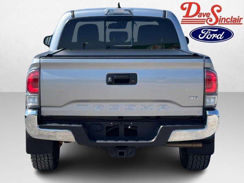 Used 2020 Toyota Tacoma TRD Off-Road AWD/4WD image 8