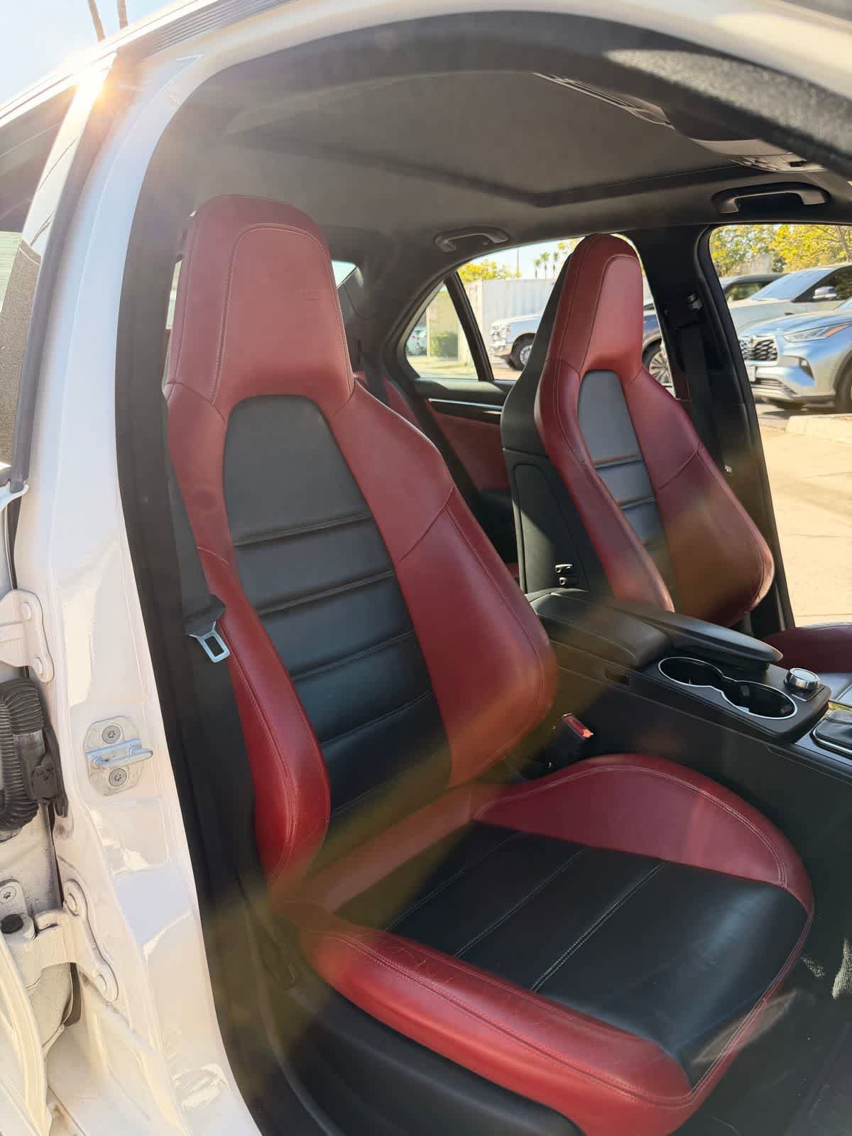 Used 2014 Mercedes-Benz C 63 AMG Sedan image 12