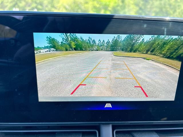 Used 2024 Chevrolet Trax LT w/ Driver Confidence Package FWD image 21