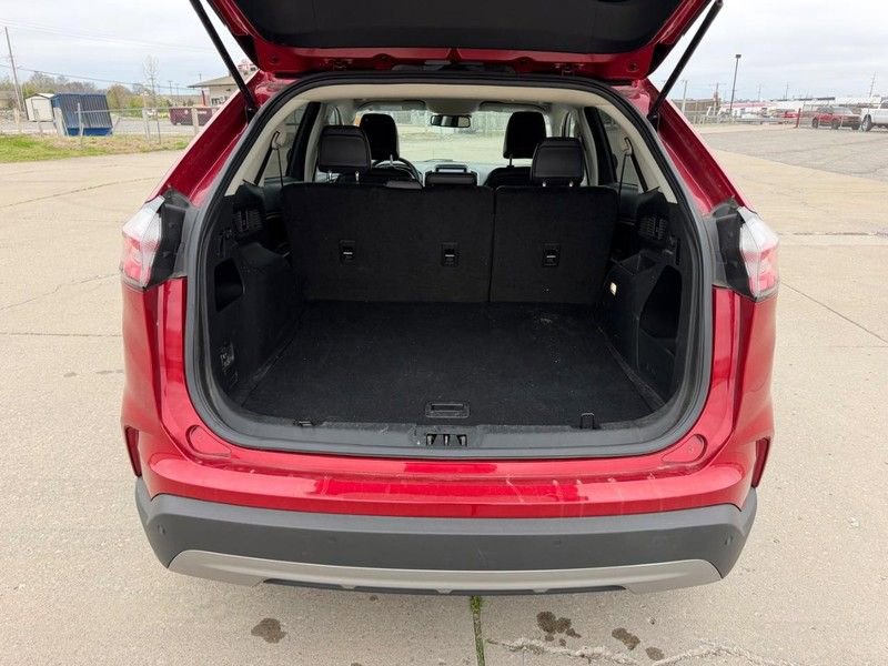 Used 2024 Ford Edge SEL image 4