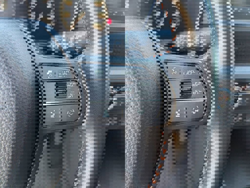 Used 2025 Honda CR-V Sport image 27