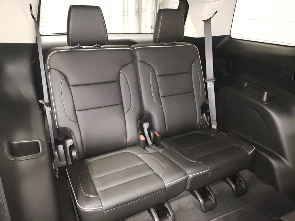 Used 2023 GMC Acadia Denali image 14