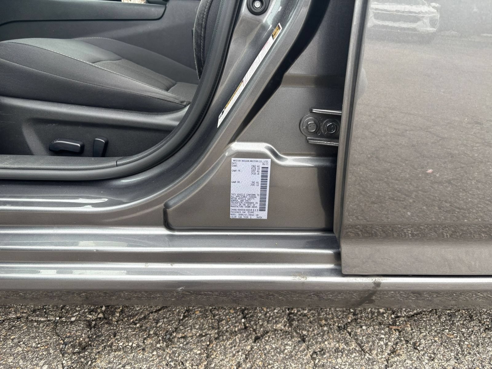 Used 2025 Nissan Altima 2.5 SV FWD image 28