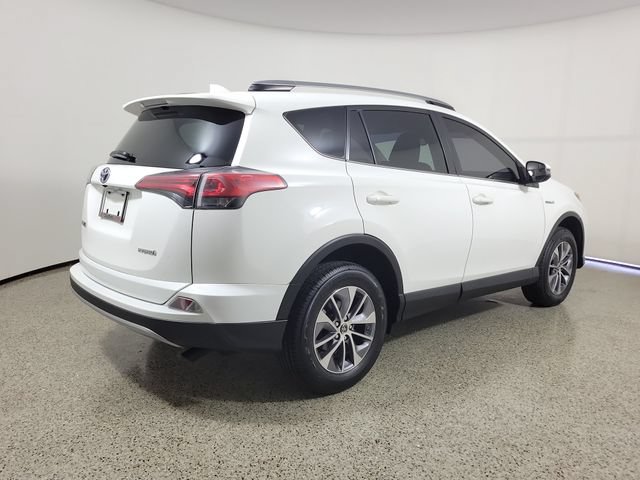 Used 2018 Toyota RAV4 LE Plus AWD/4WD image 5