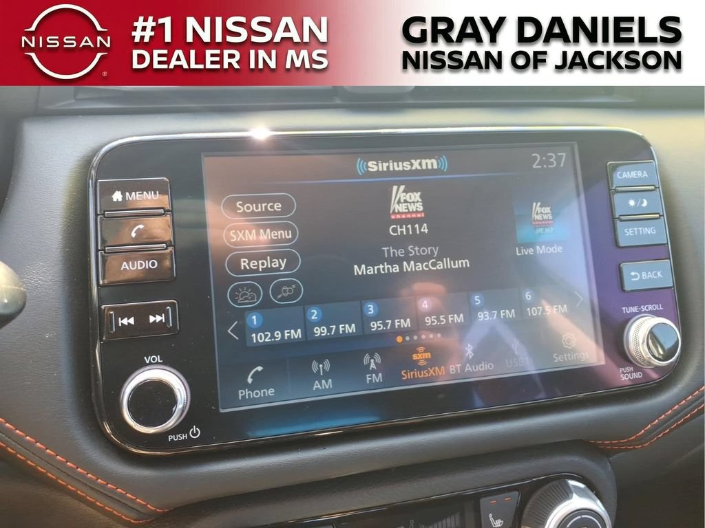 New 2025 Nissan Versa SR w/ Trunk Package FWD image 16