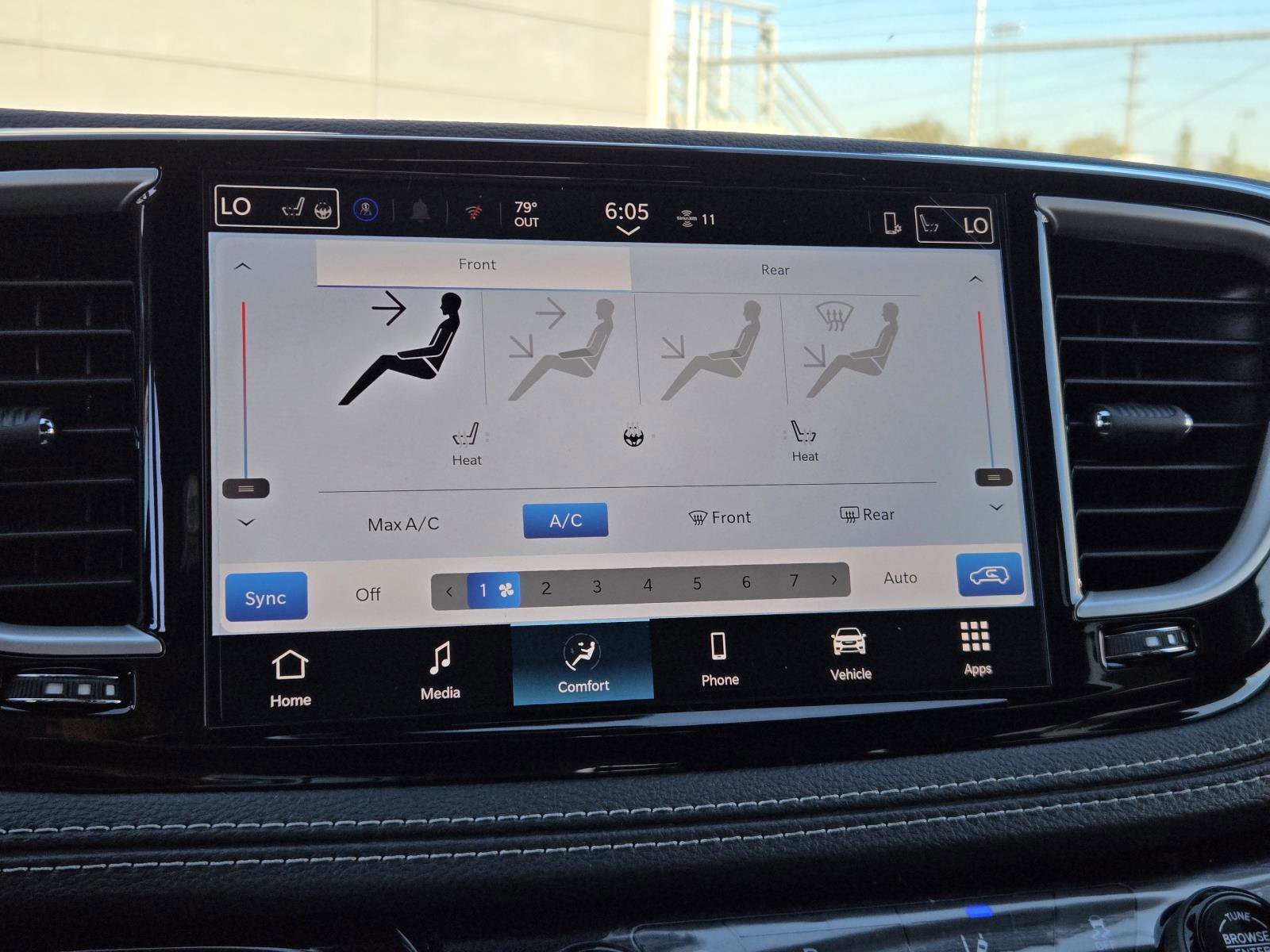 New 2026 Chrysler Pacifica Select w/ S Appearance Package image 11