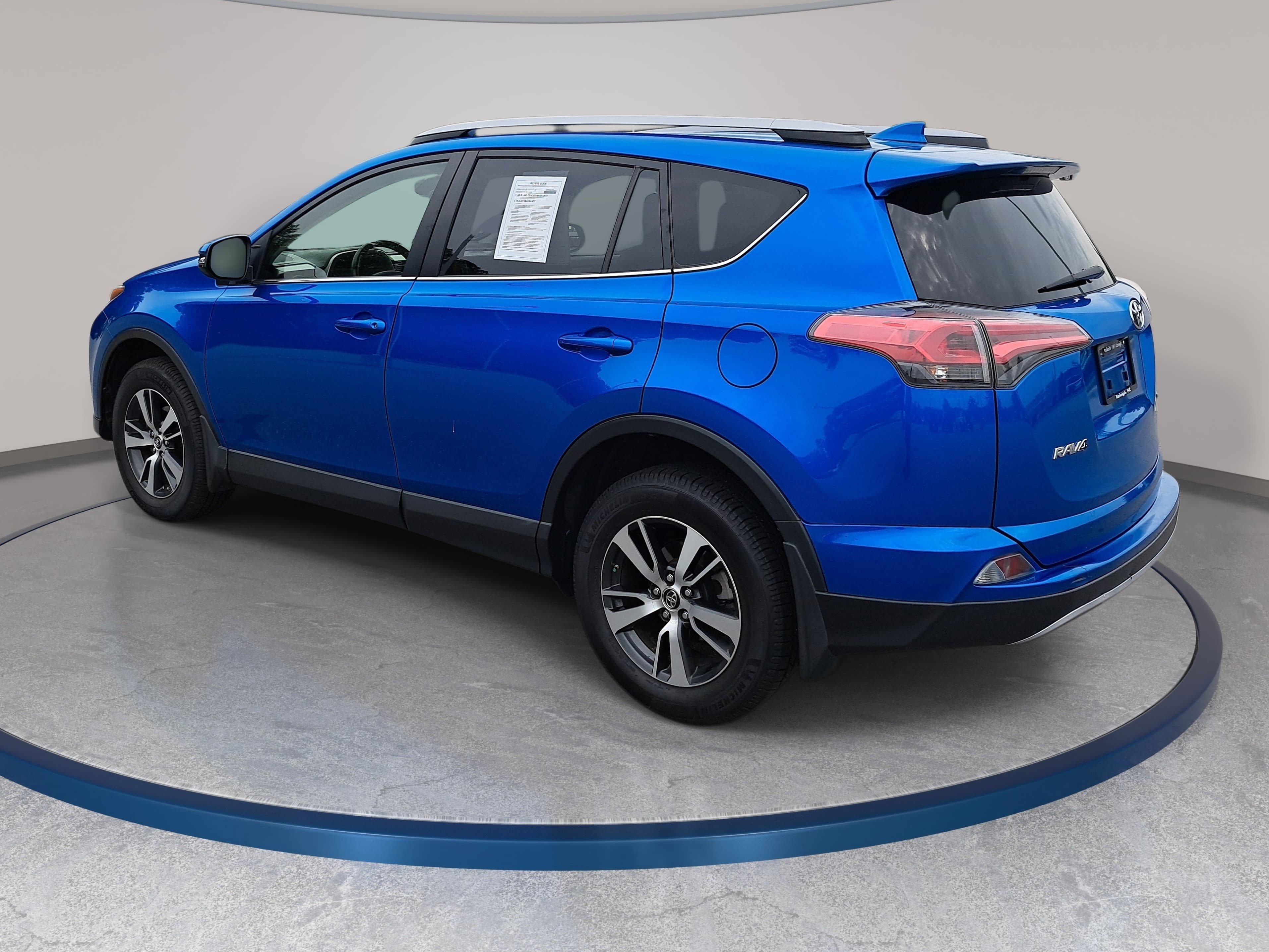 Used 2017 Toyota RAV4 XLE w/ Plus Special Value Package AWD/4WD image 7