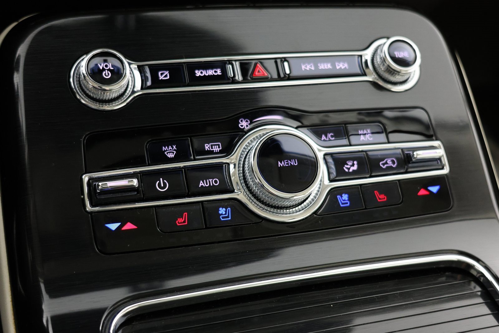 Used 2022 Lincoln Nautilus Black Label w/ Class II Trailer Tow Package image 30