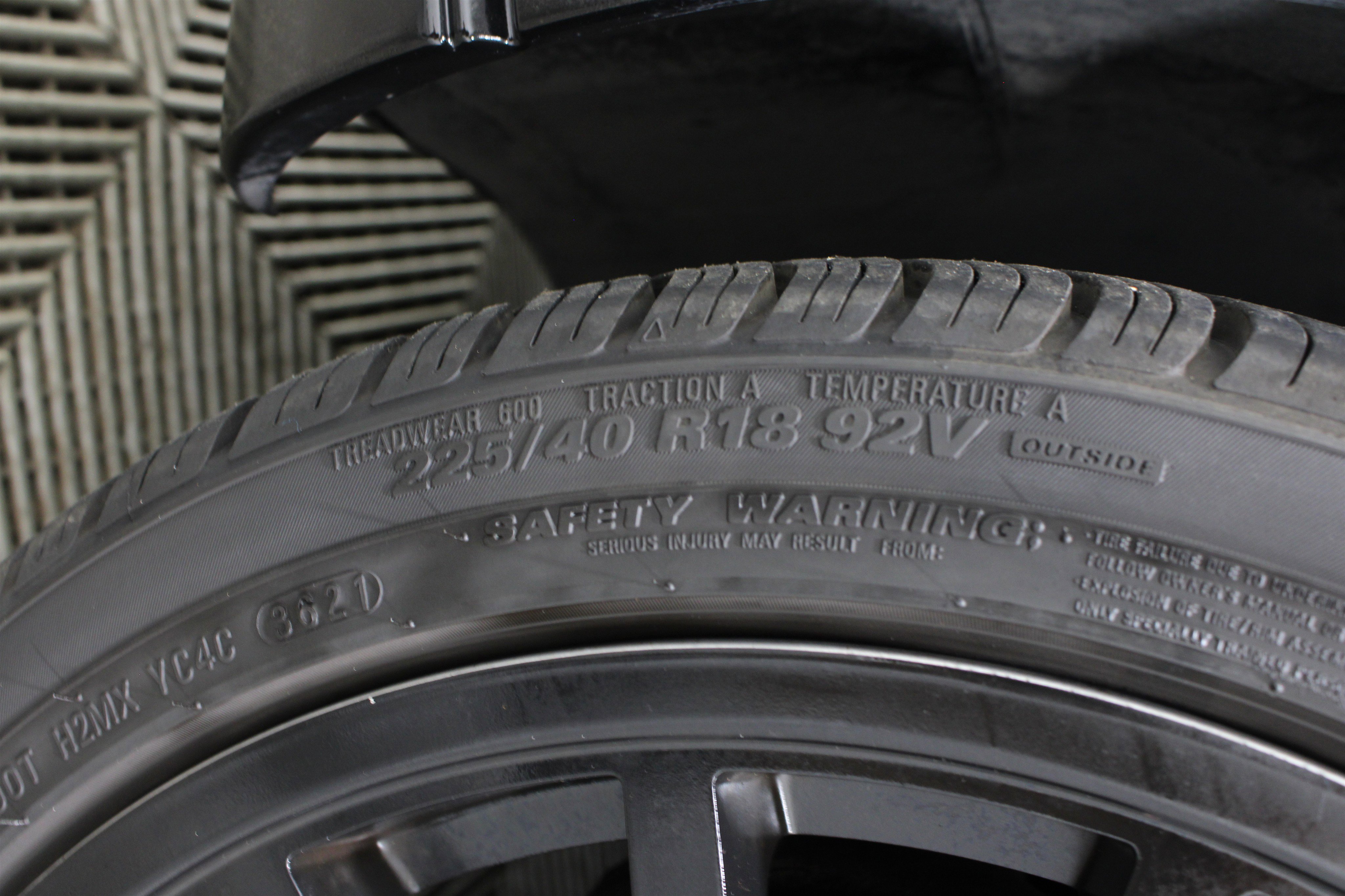 Used 2005 Chrysler Crossfire SRT-6 image 28