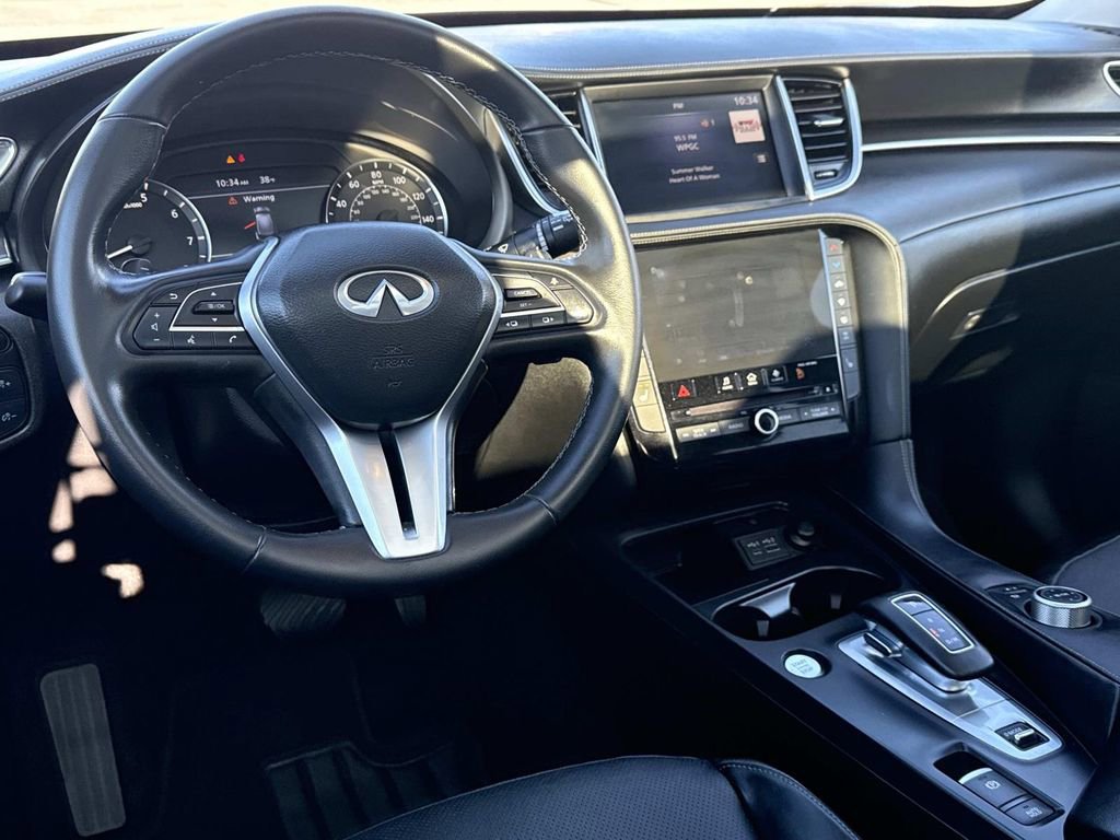 Used 2024 INFINITI QX50 Luxe image 2