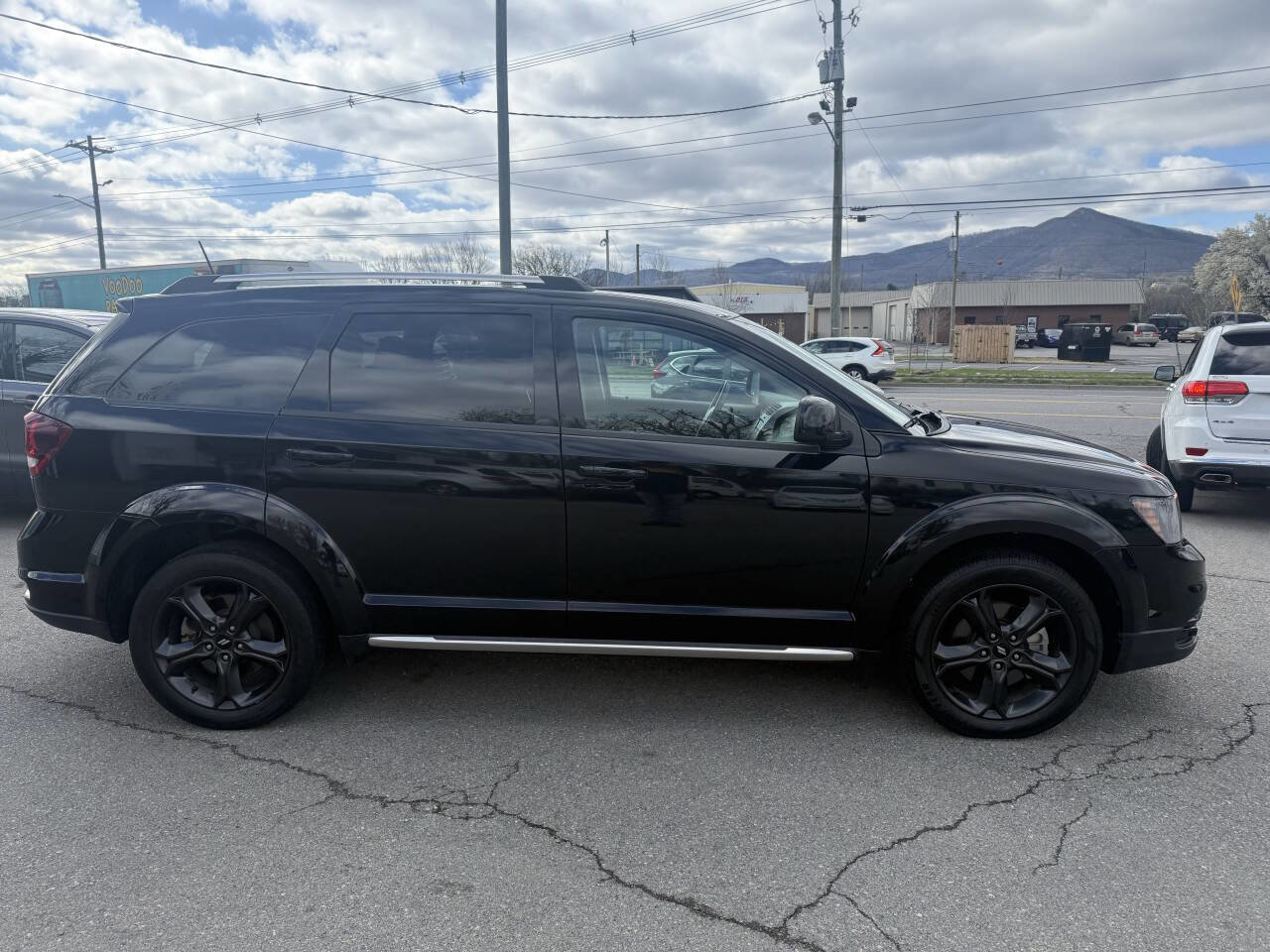 Used 2019 Dodge Journey Crossroad image 5