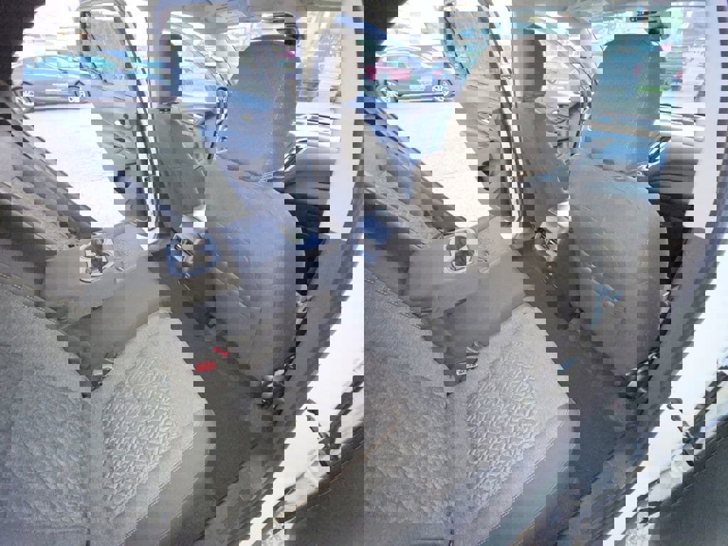 Used 2023 Chevrolet Equinox LT image 23