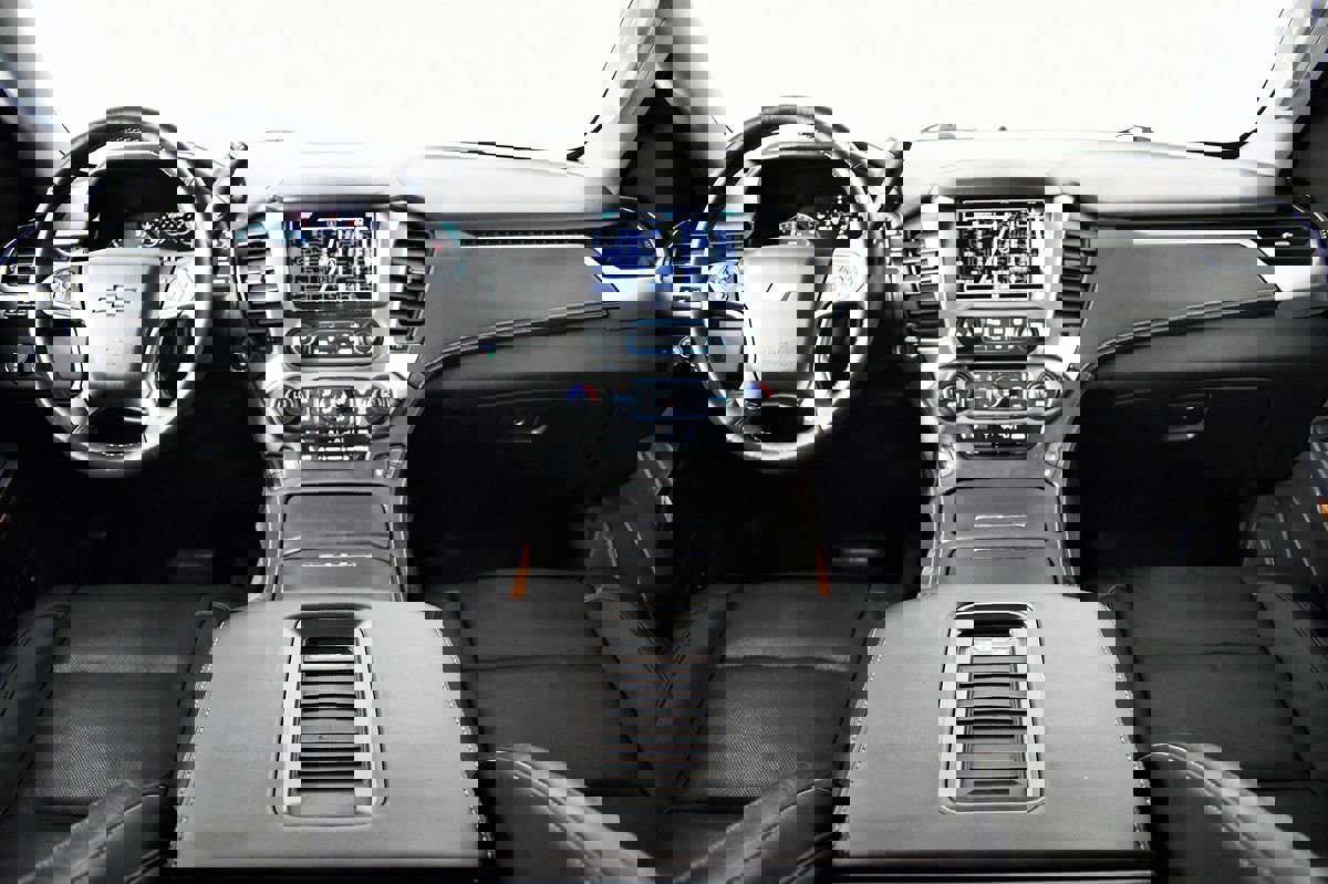 Used 2016 Chevrolet Suburban LTZ image 24