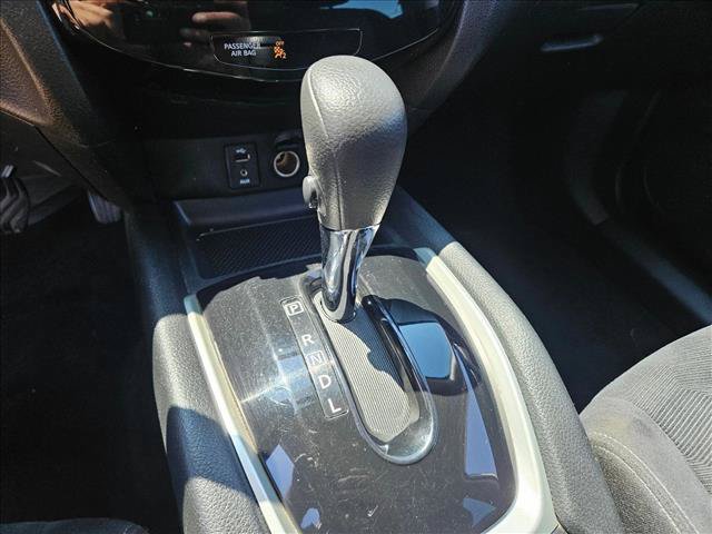 Used 2016 Nissan Rogue S FWD image 17