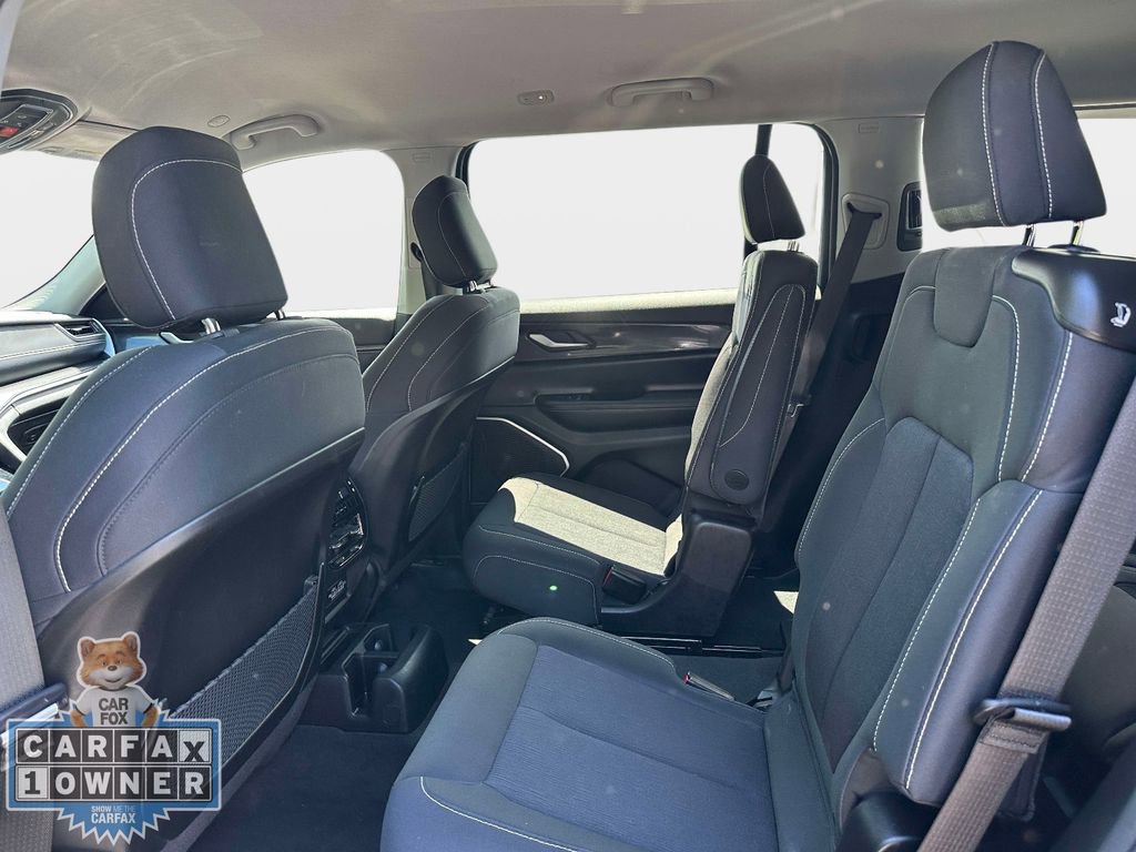 Used 2022 Jeep Grand Cherokee L Laredo w/ Luxury Tech Group I AWD/4WD image 11