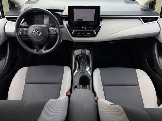Used 2025 Toyota Corolla LE image 11
