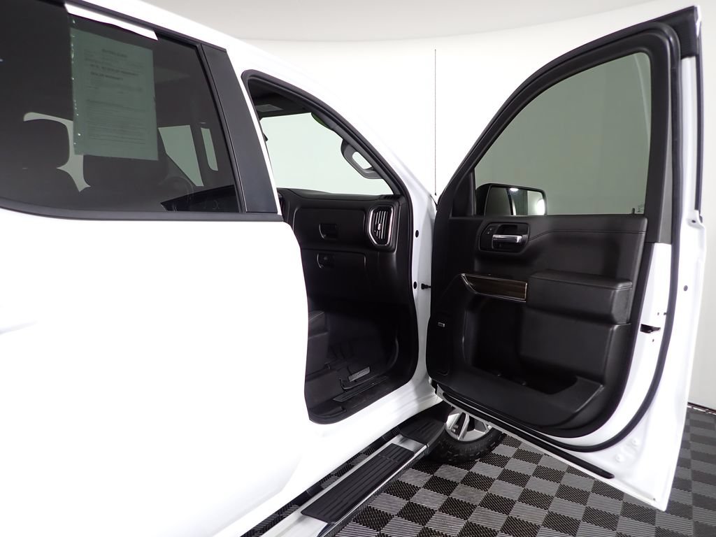 Used 2019 Chevrolet Silverado 1500 RST AWD/4WD image 39