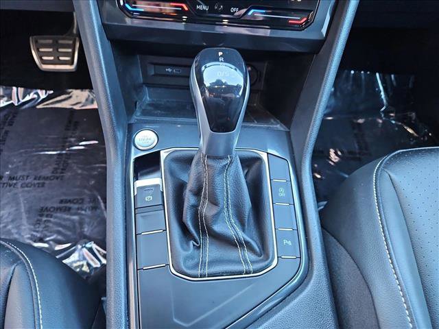 Used 2023 Volkswagen Tiguan SE R-Line image 17