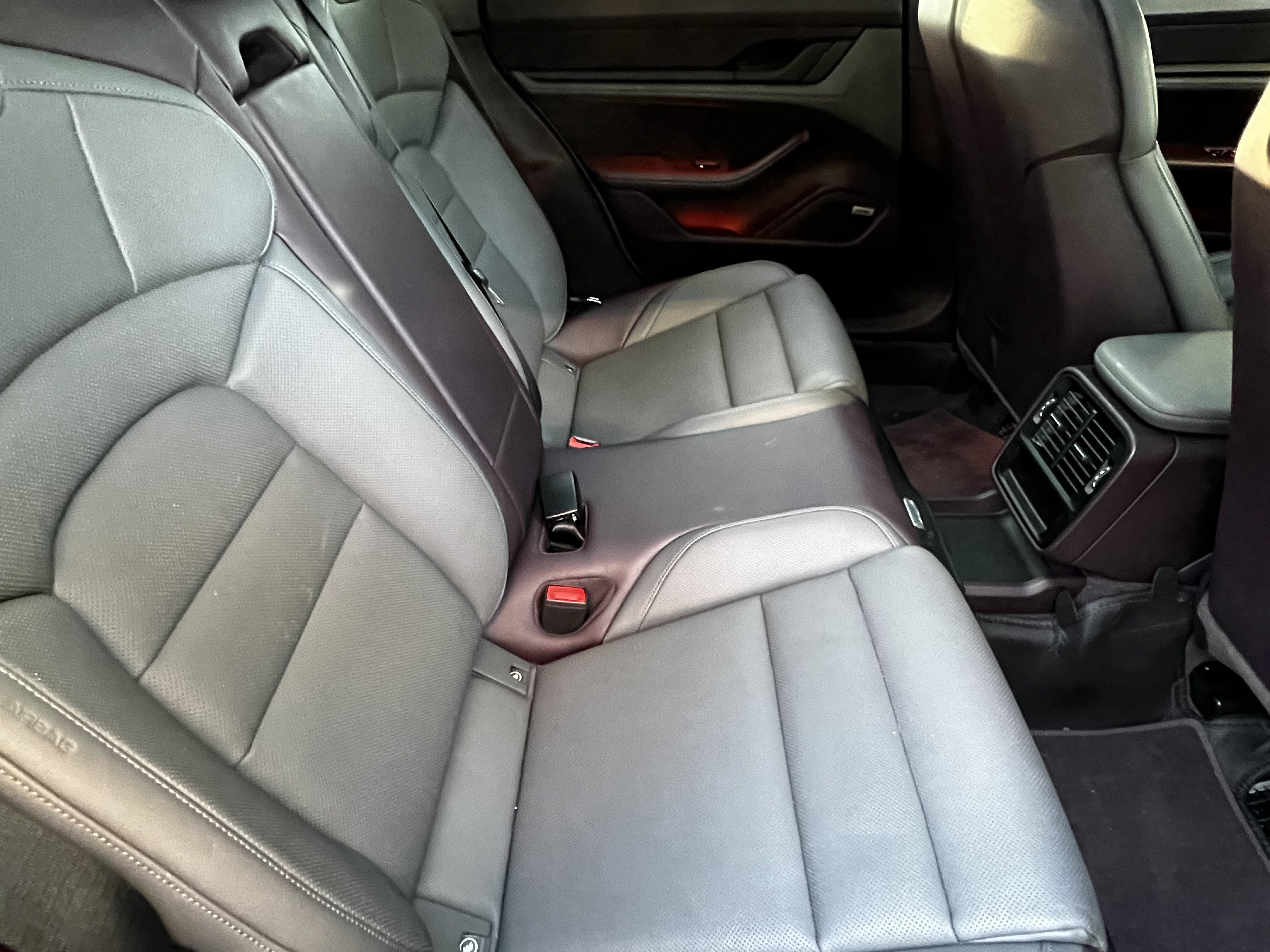 Used 2022 Porsche Taycan 4S image 42