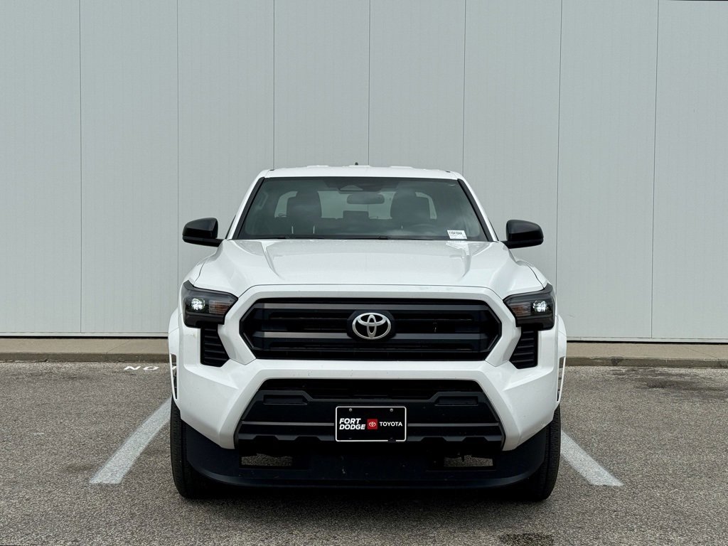 Used 2024 Toyota Tacoma SR image 8