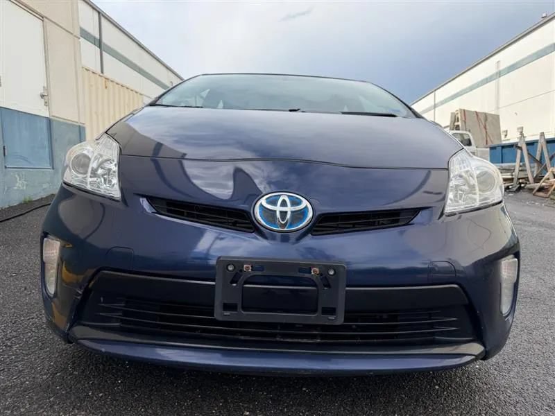 Used 2015 Toyota Prius Persona Series FWD image 25