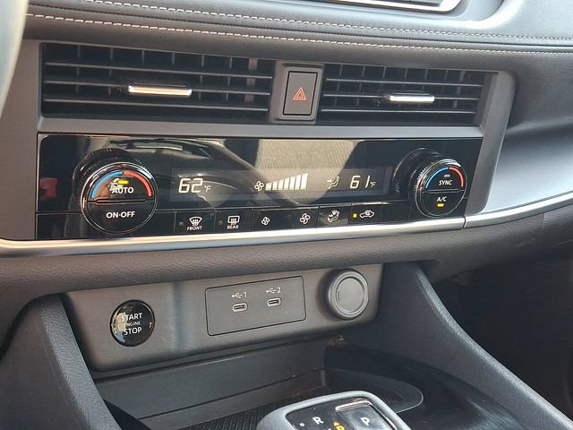 Certified 2026 Nissan Rogue SV FWD image 15