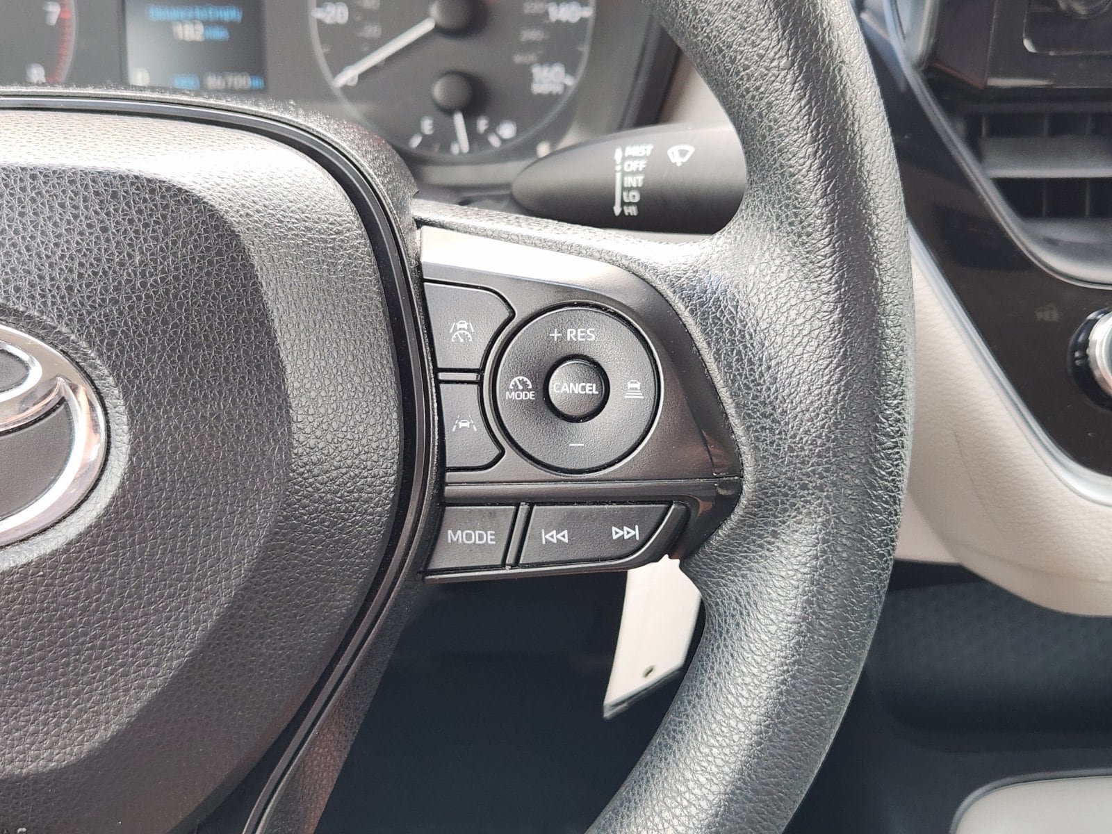 Used 2024 Toyota Corolla LE FWD image 36
