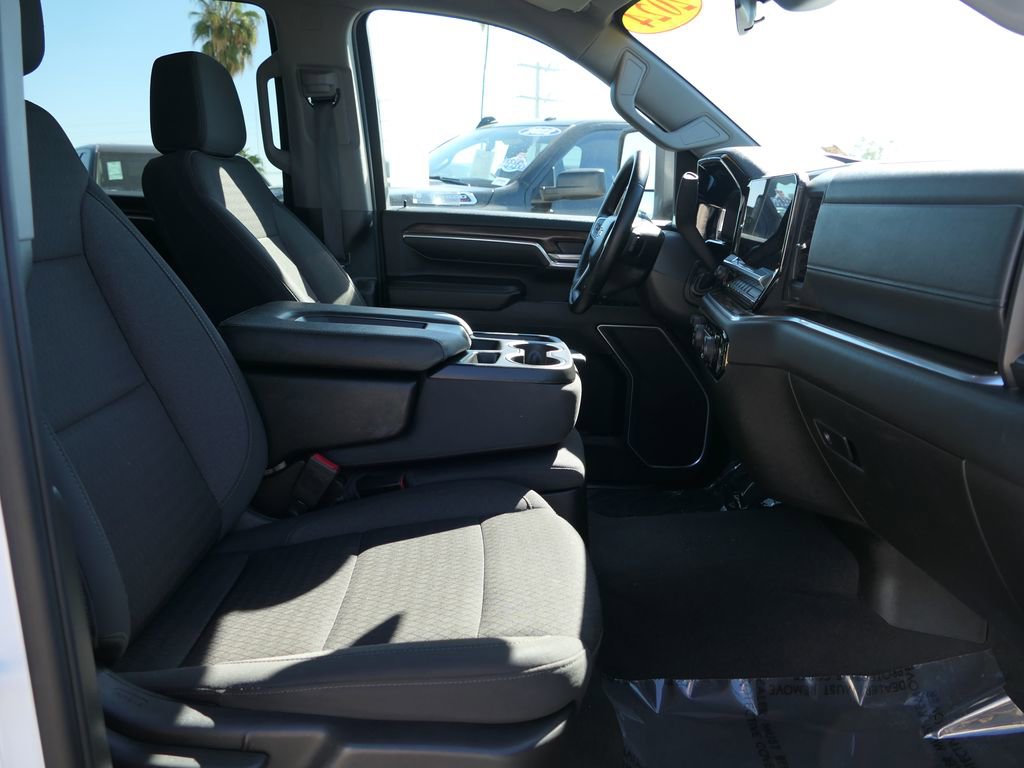 Used 2024 Chevrolet Silverado 2500 LT image 25